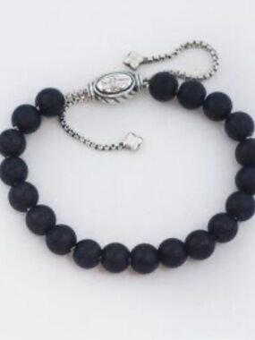 Adjustable Black Beaded Bracelet with Silver Accents